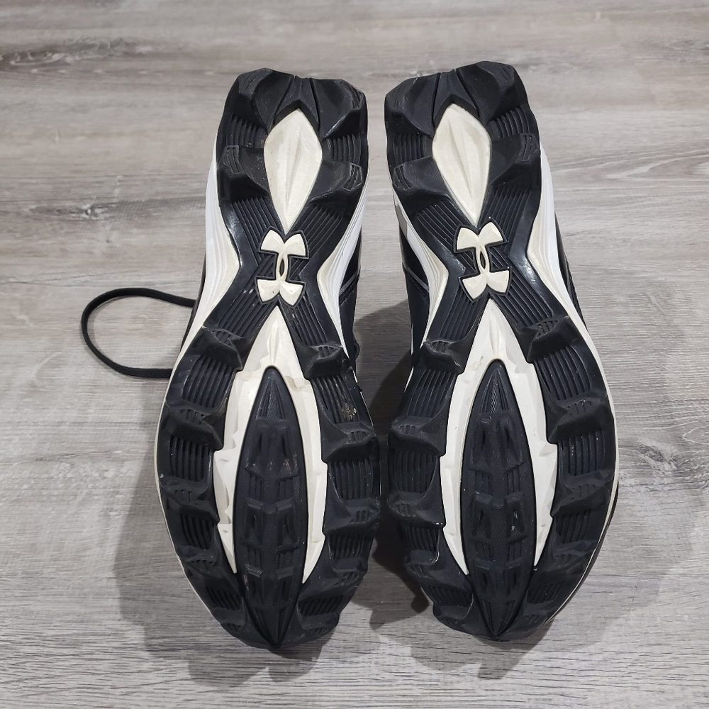 Under Armour cleats - Picture 2 of 5
